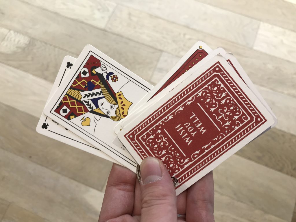 雑貨店スタッフ一押しアイテム Box付き寄せ書きカード色紙 ふくおかナビ 雑貨店スタッフ一押しアイテム Box付き寄せ書きカード色紙 ふくおかナビ