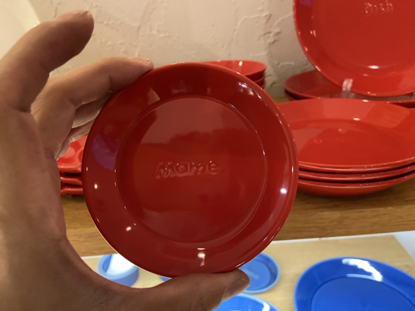 雑貨店スタッフ一押しアイテム 揃えるとかわいい カラフルなお皿で食卓を彩る ふくおかナビ
