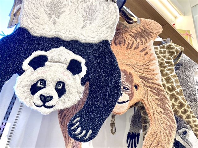 ウール100％ 癒しの動物ラグ… │ how's -株式会社ハウズ ポータルサイト-